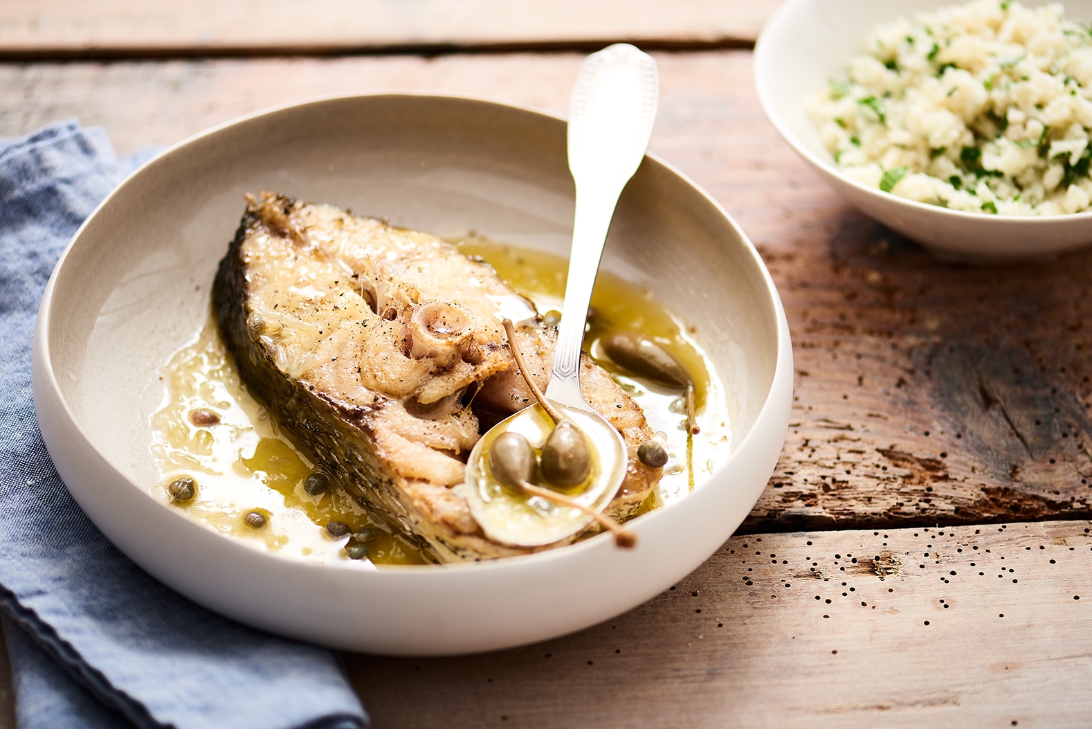 Darne De Congre Au Court Bouillon Recette Darne de maigre à la grenobloise et semoule de chou-fleur aux